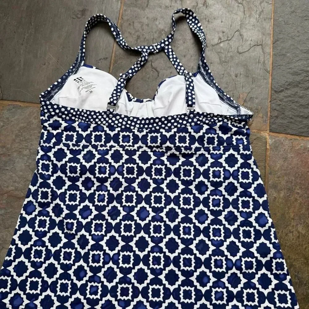 Title-nine Women's Blue and Navy tankini